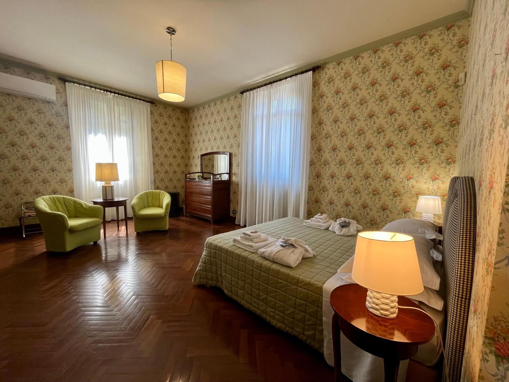 크레스펠라노 Casino Di Pragatto B&B 외부 사진