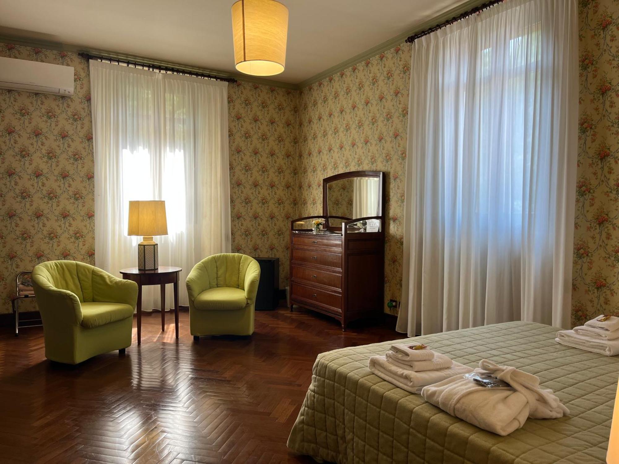 크레스펠라노 Casino Di Pragatto B&B 외부 사진